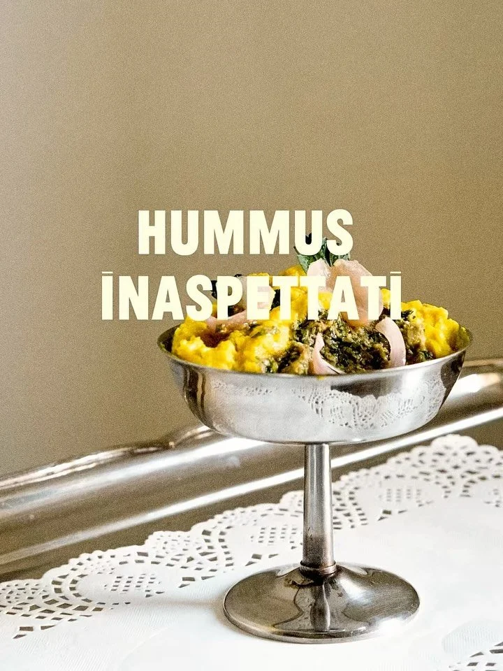 🥣 Un twist freschissimo e power bomb al palato per il pi&ugrave; classico degli spalmabili:
🫛 🧅 🧈 Hummus di piselli gialli, battutino di prezzemolo e capperi, cipolle al burro &mdash;&mdash;&gt; direttamente nei menu natalizi di PICNIC PERMANENTE