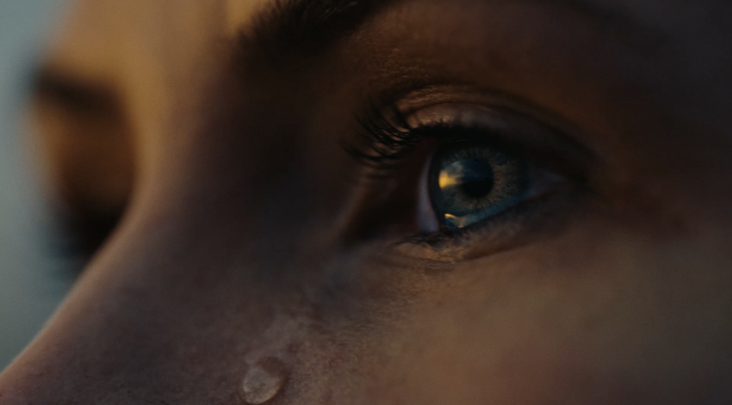 NIVEA SUN - LIFE'S BETTER UNDER THE SUN
