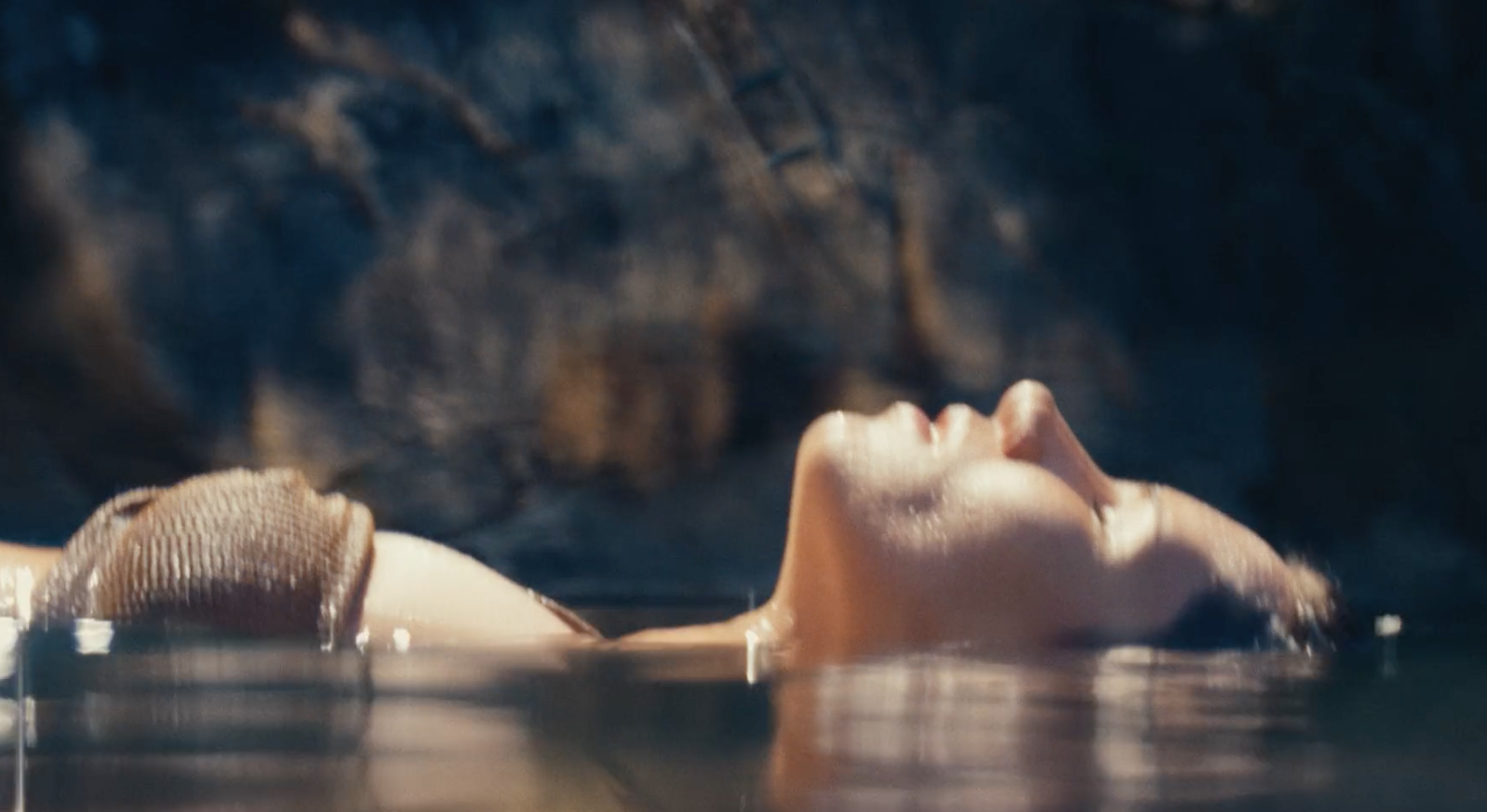 NIVEA SUN - LIFE'S BETTER UNDER THE SUN