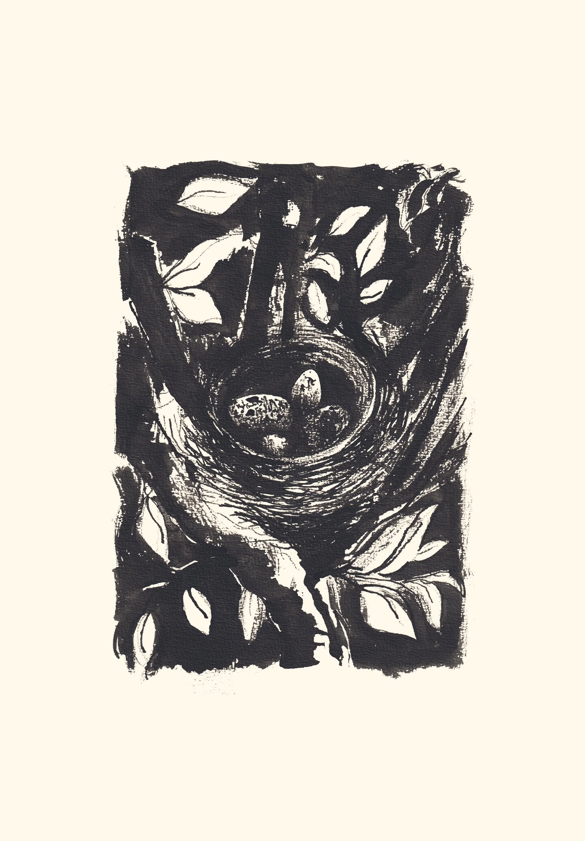 Une illustration en noir et blanc d'un visage entouré de feuilles et de fruits, avec dans le centre un visage stylisé et orné de motifs floraux.