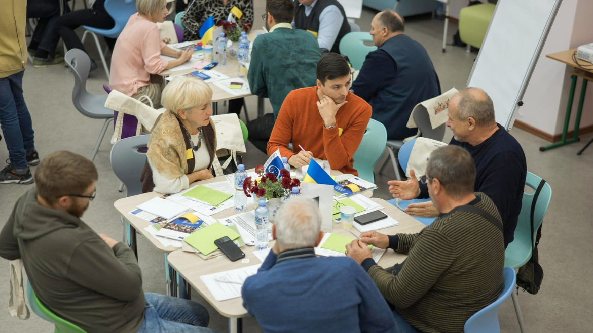 Supporting Ukrainian communities through deliberation