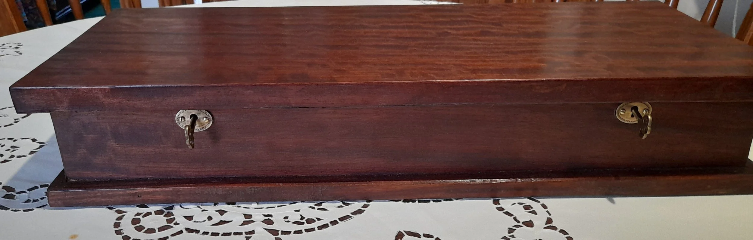 mahogany box (2.jpg