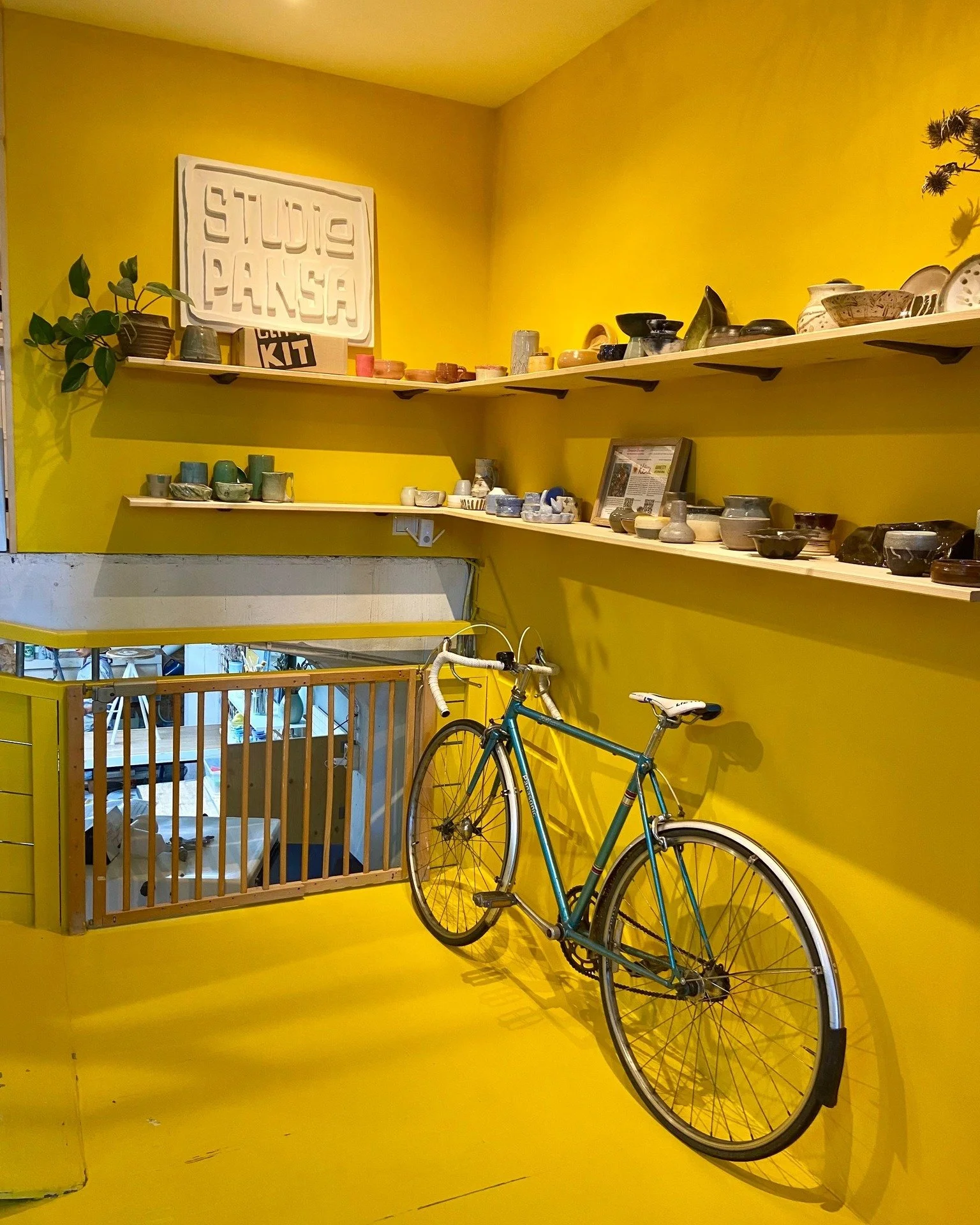 As the year comes to a close, we&rsquo;re looking back with full hearts: the new faces, beautiful work, and even a few journeys beyond our studio walls! 🌀
Thank you for being part of it. We can&rsquo;t wait to see what the new year brings 💛

#studi