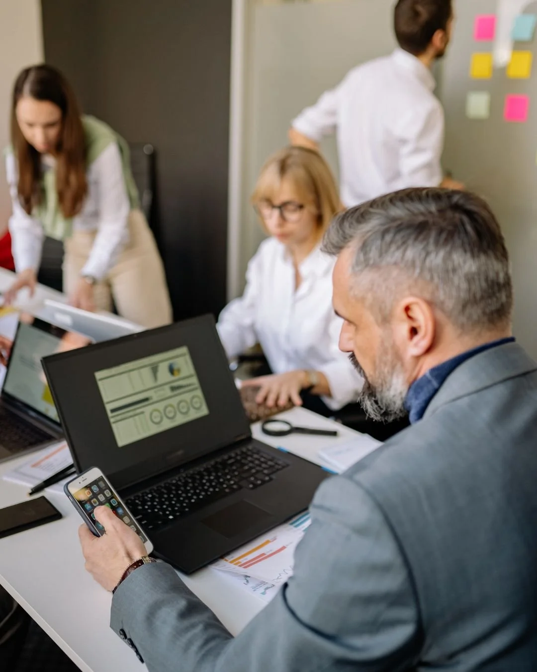 Insurance for Consultants in Queensland: Risks, Cover &amp; Costs Explained