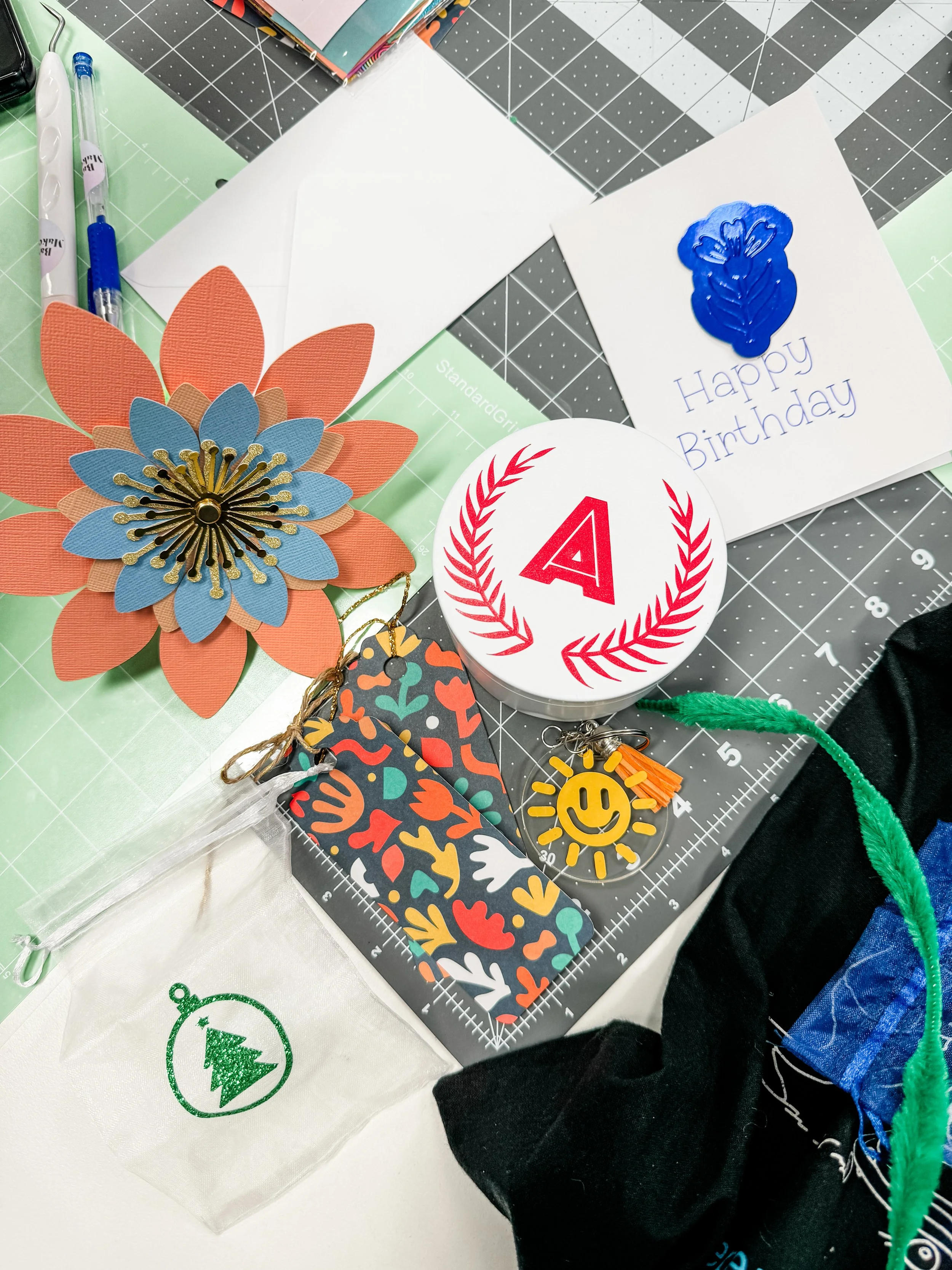 Cricut made crafts made at intro to cricut workshop.JPG