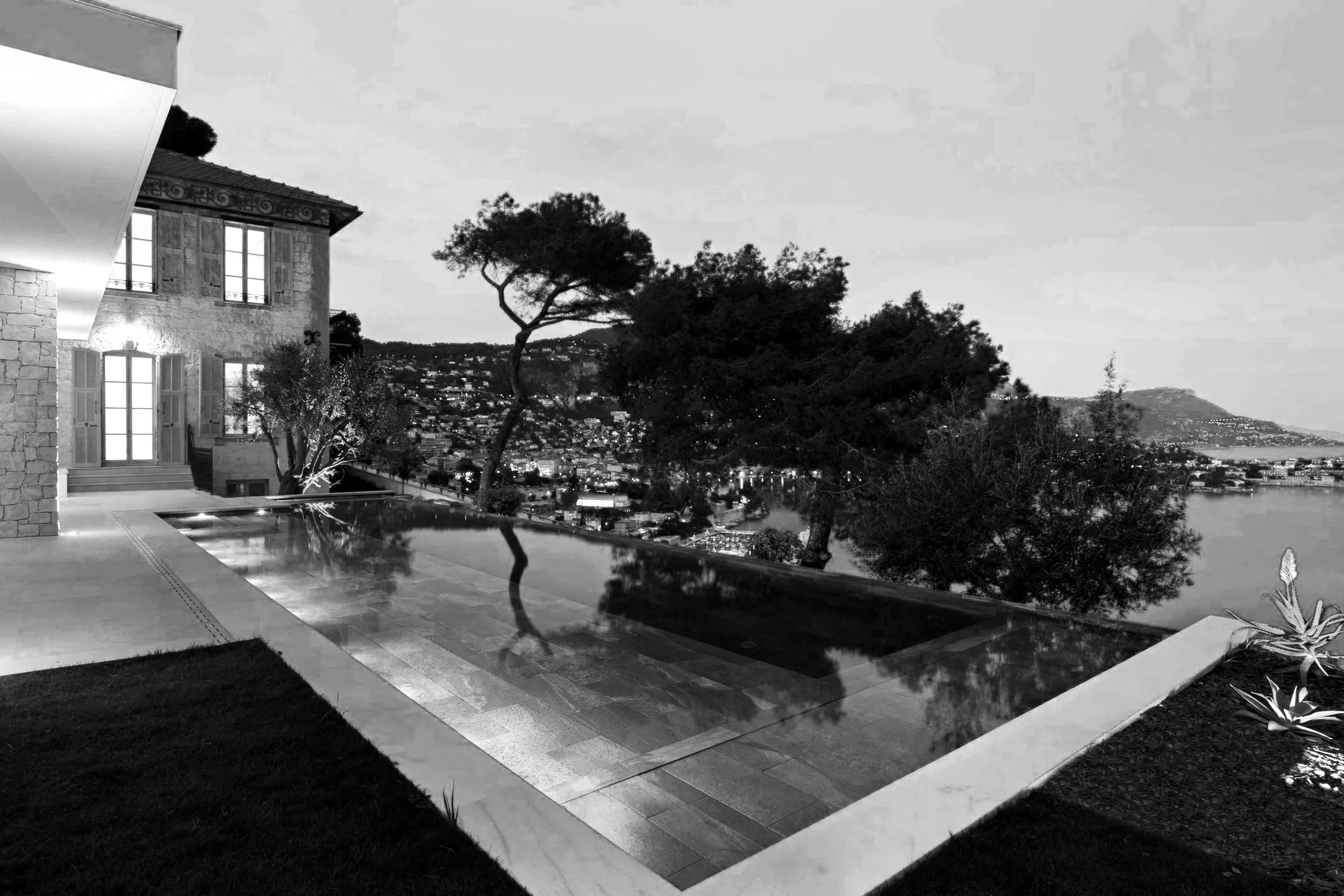 Villa contemporaine • Villefranche sur Mer