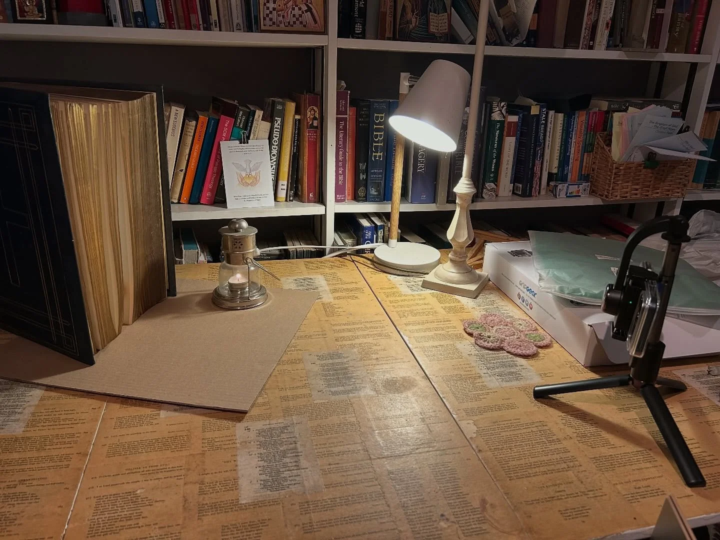 Studio Arwen back in action last night for the 2025 Advent-ure Calendar.

Mthr Arwen writes &lsquo;For anyone wondering what this is all about, well, it began when my children were small and I used to hide Mary and Joseph around the house each day of