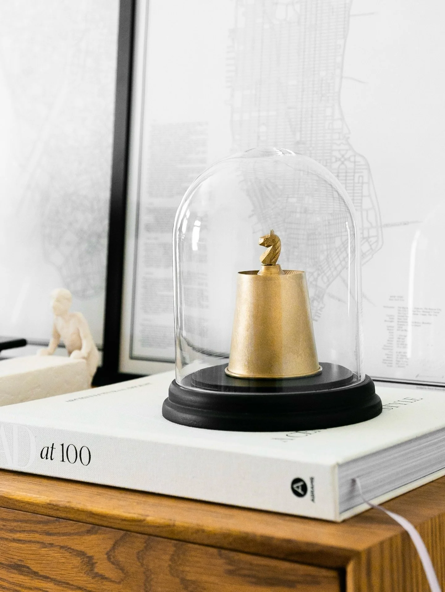 ━ WERTSCH&Auml;TZUNG 

Letzte Woche habe ich einen besonderen Preis gewonnen &ndash; keinen offiziellen, hochdotierten oder bekannten. Sondern einen, der von Herzen kommt.

Aber von vorn: Am Freitag durfte ich das 25-j&auml;hrige Jubil&auml;um des Ne