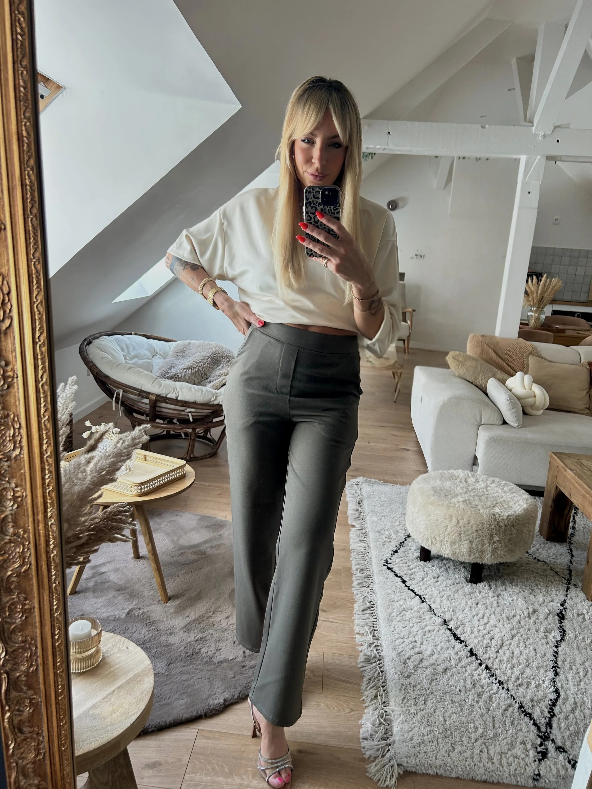Facetune_01-06-2026-22-28-57.jpeg