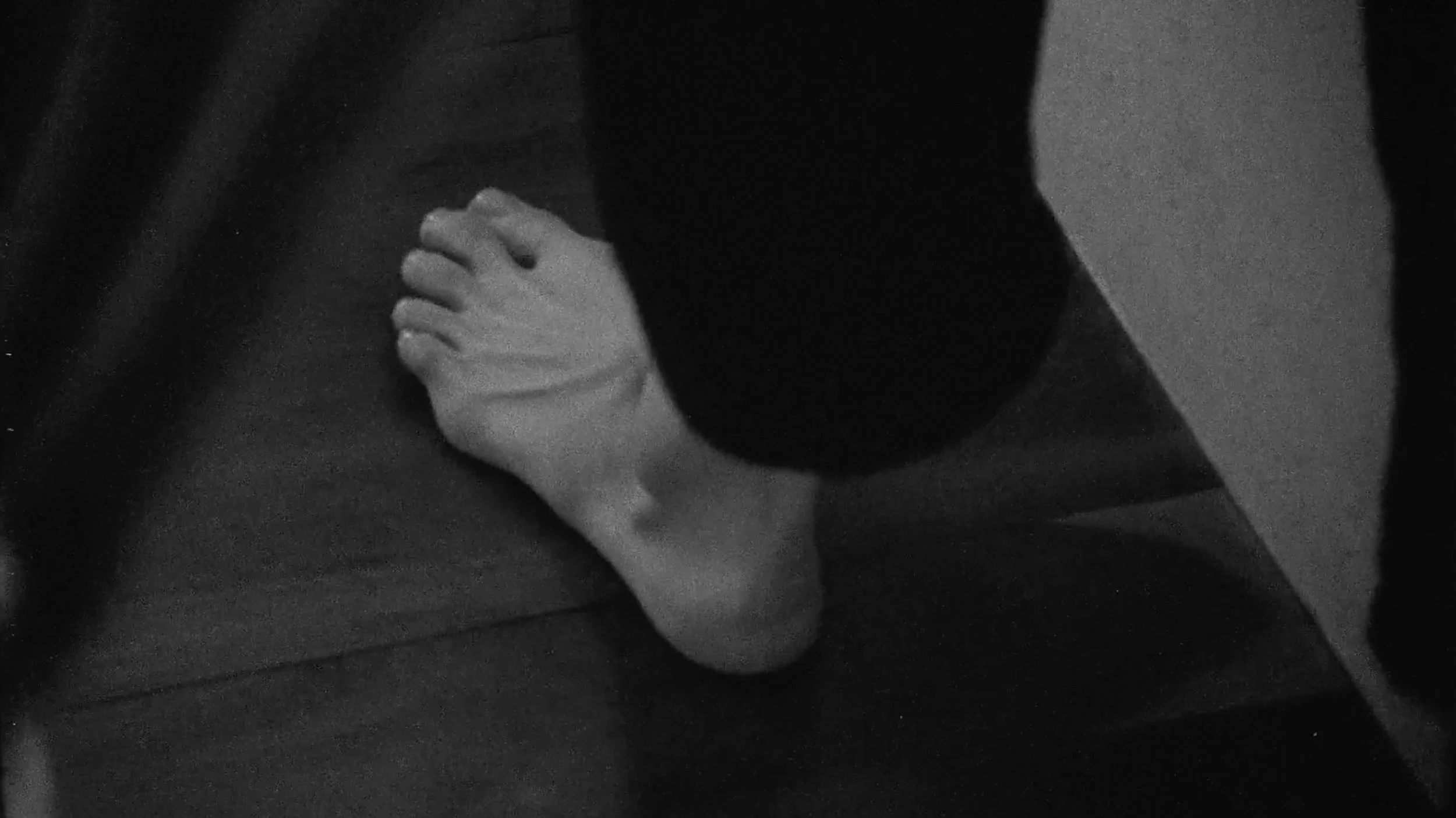 a letter on loss, digitized 16mm film, 11 minutes.