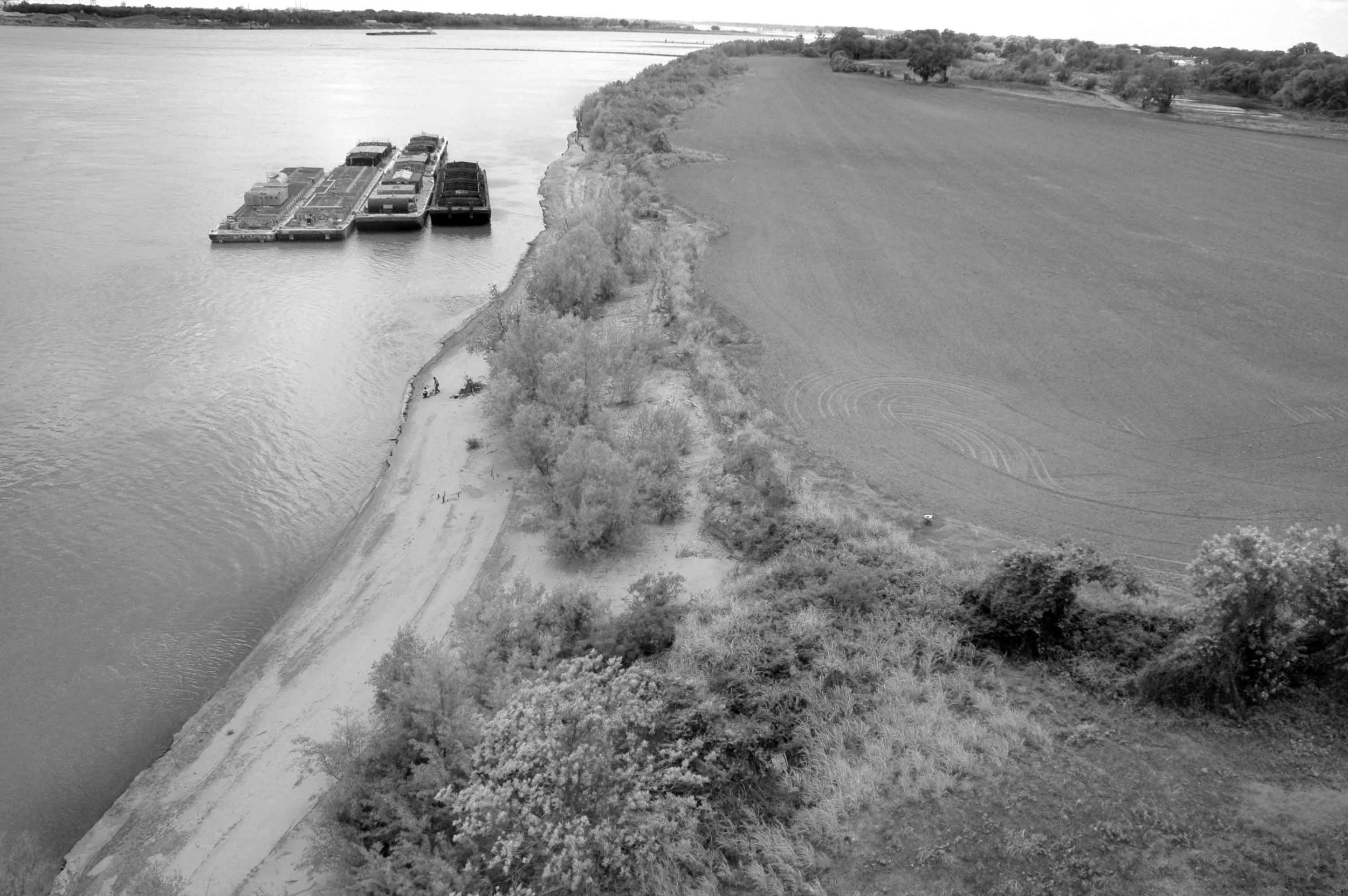 Life on the Mississippi, Memphis, April 2012.jpg