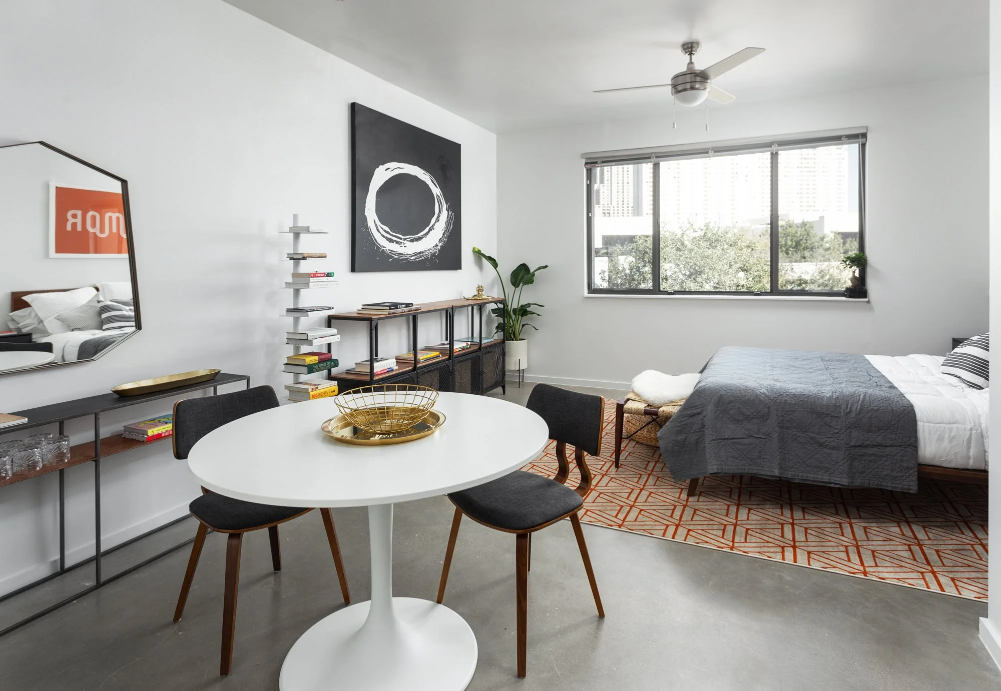 6. Living (Studio).jpg