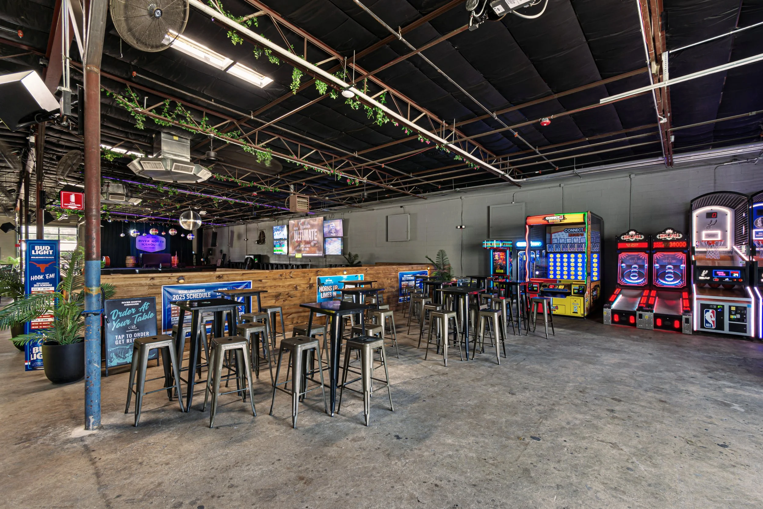 2025-09-23 - KIFFER - River North Icehouse 2.jpg