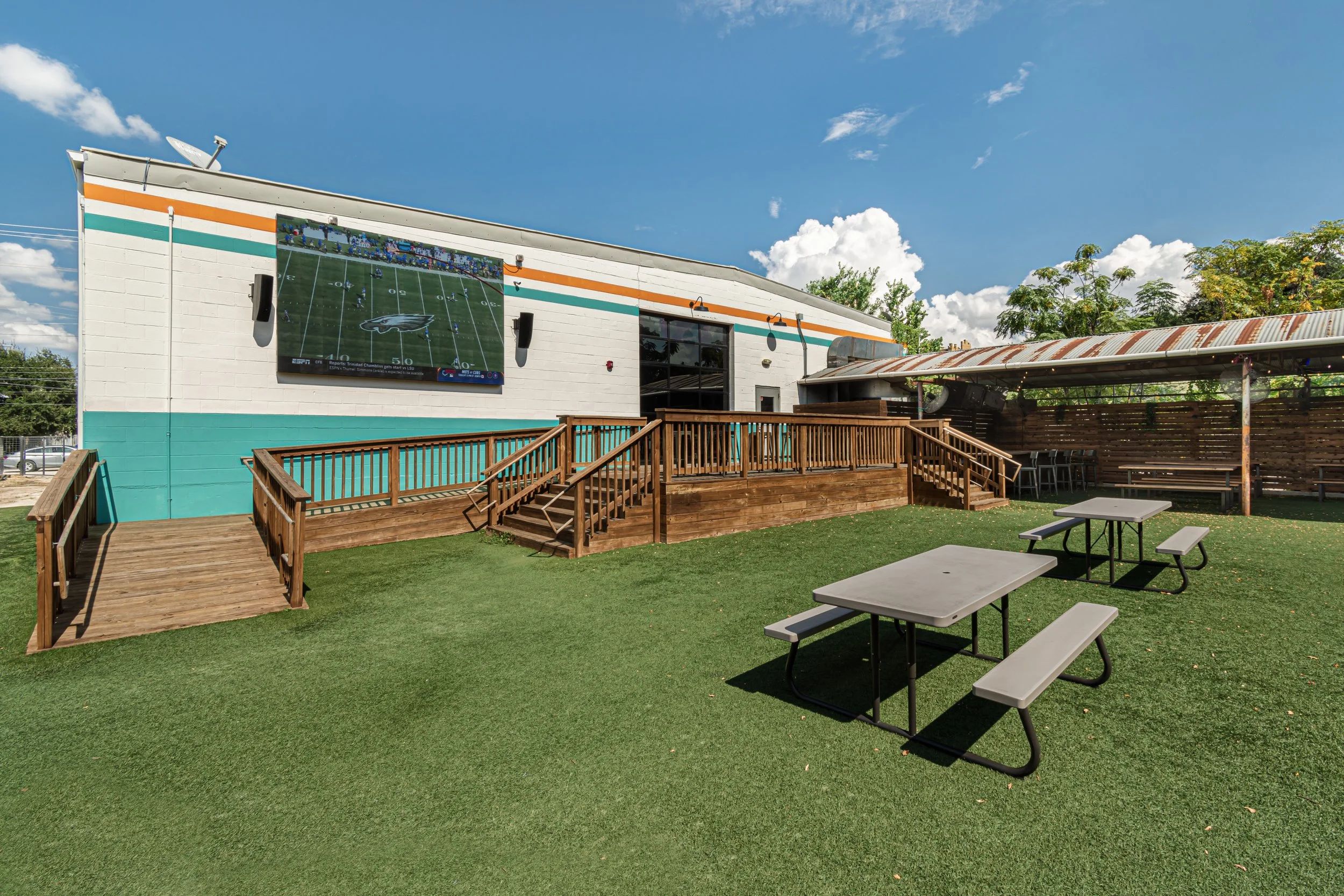 2025-09-23 - KIFFER - River North Icehouse 5.jpg