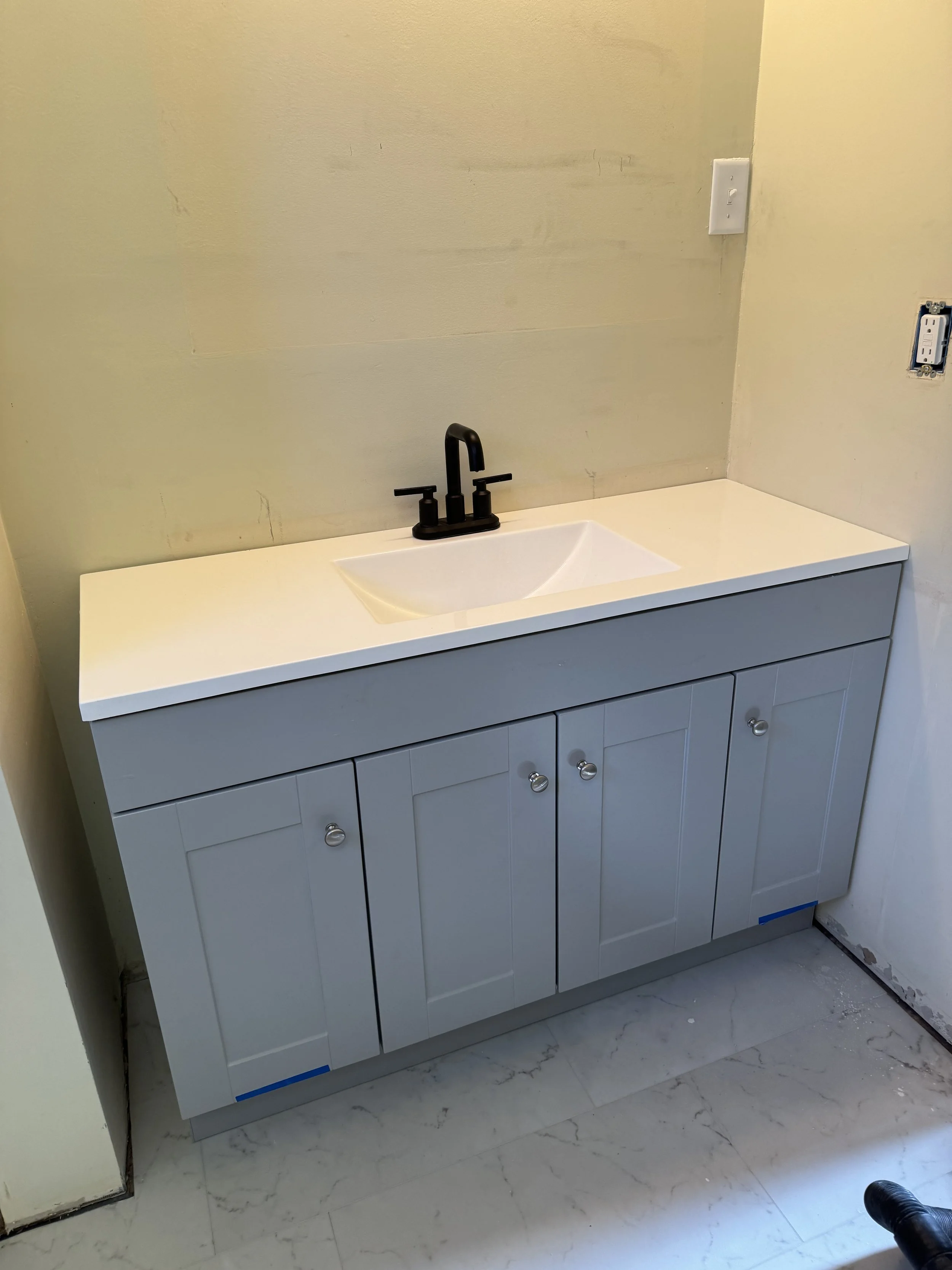 Vanities & Minor Cabinetry