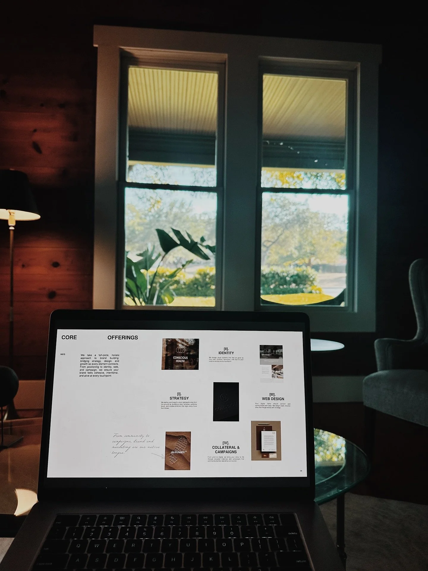 today&rsquo;s cozy desk views 🍂