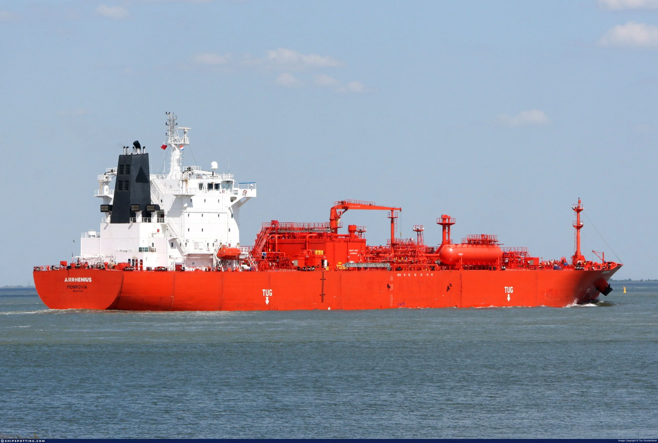 Magnetic Mines Found on LPG Tanker at Russia's Ust-Luga: What the Arrhenius Discovery Reveals