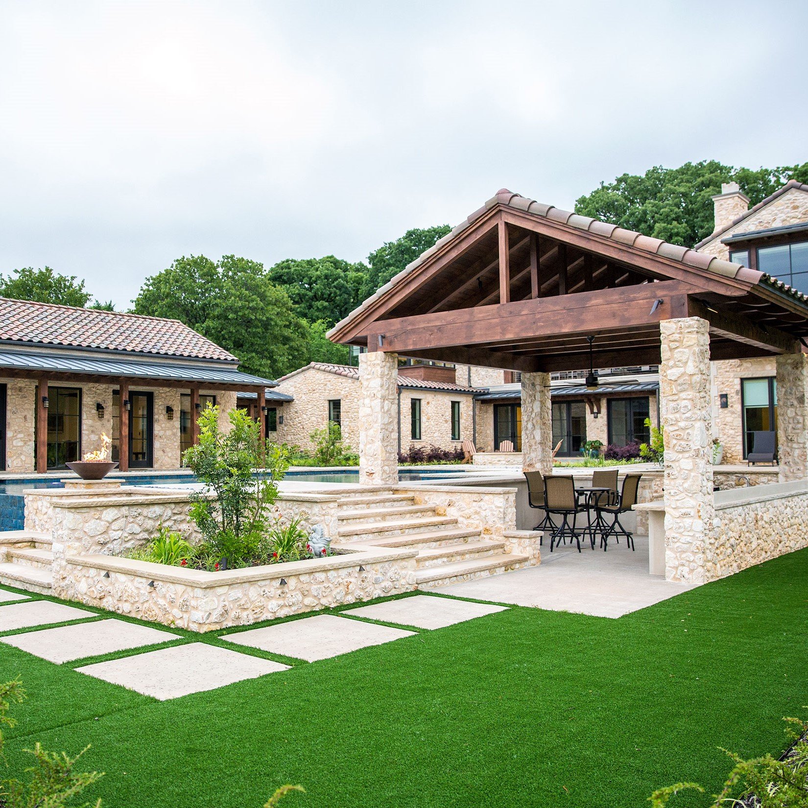 outdoor-living.jpg