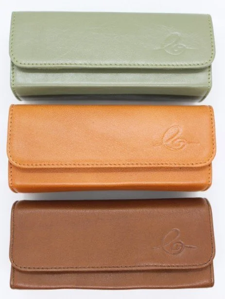 Etui double vert pale et marron.JPG