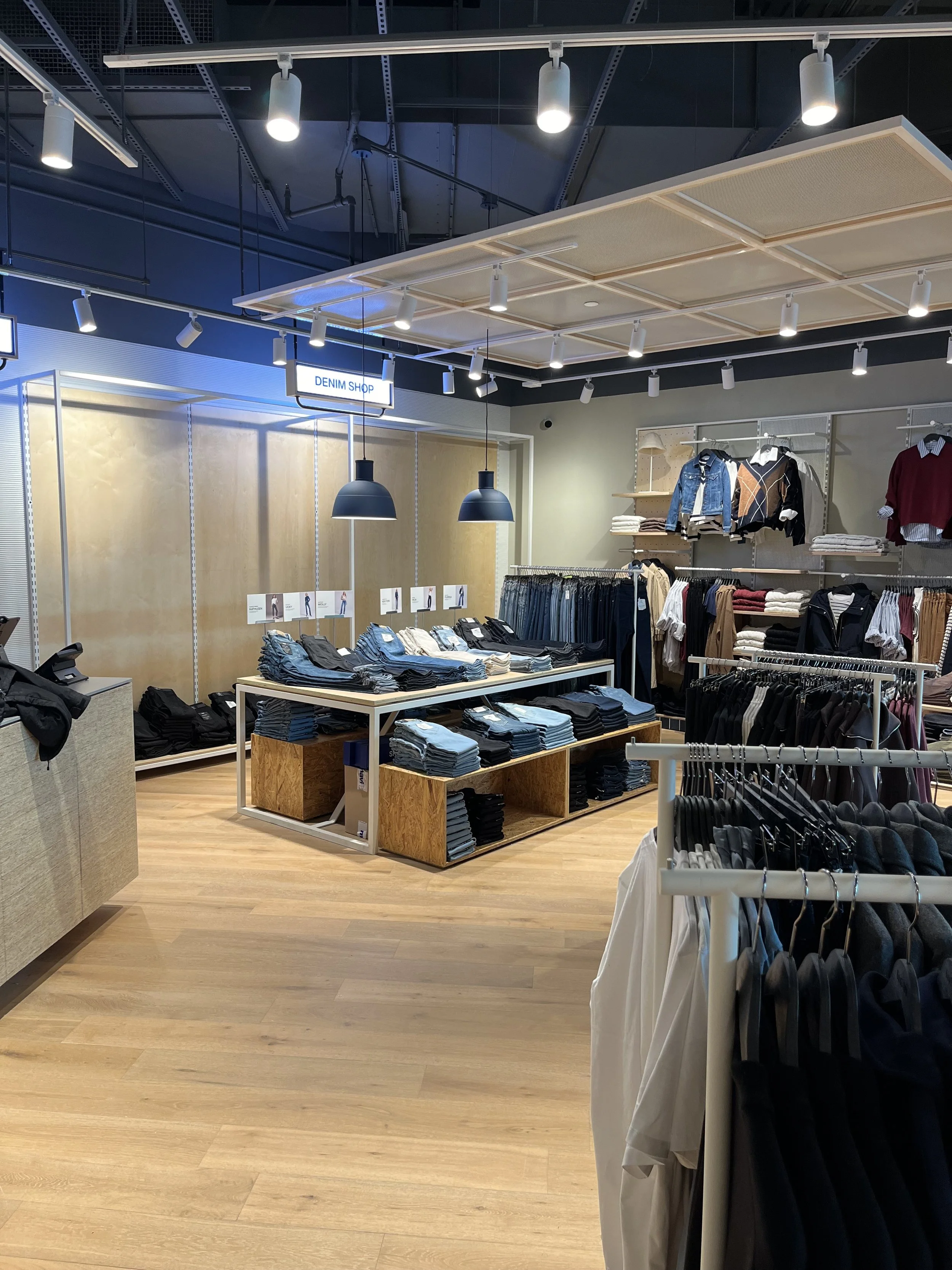 Mavi - King of Prussia Mall