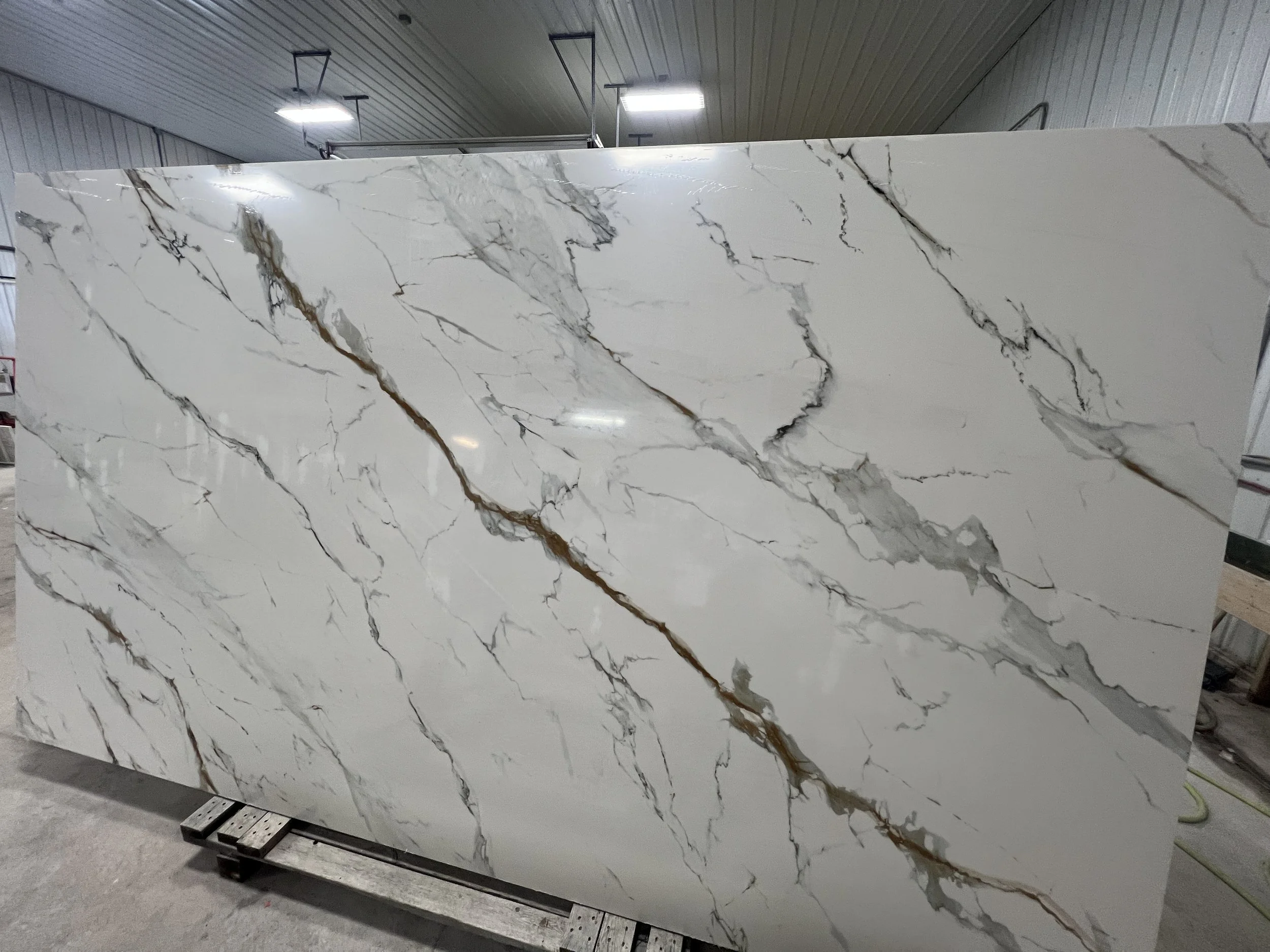 Old Stain HD Polished Quartz