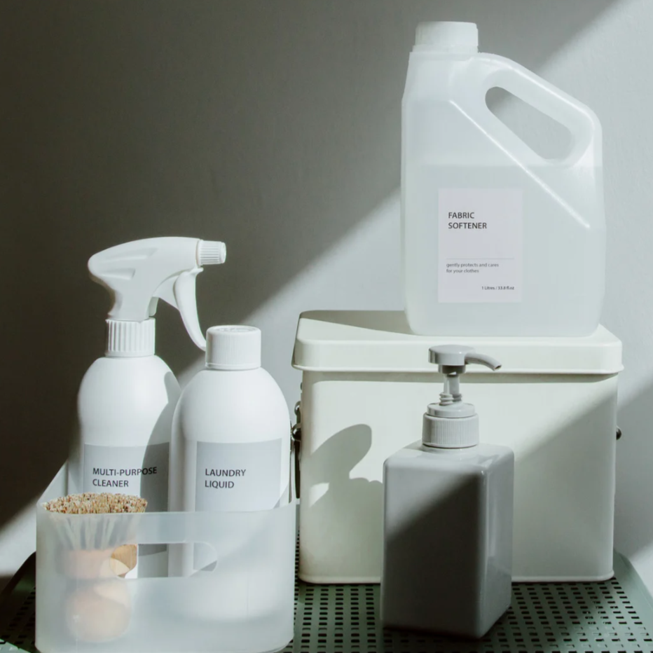 Reinigungsmittel, Gebäudereinigung, Reinigungskraft, Müllentsorgung