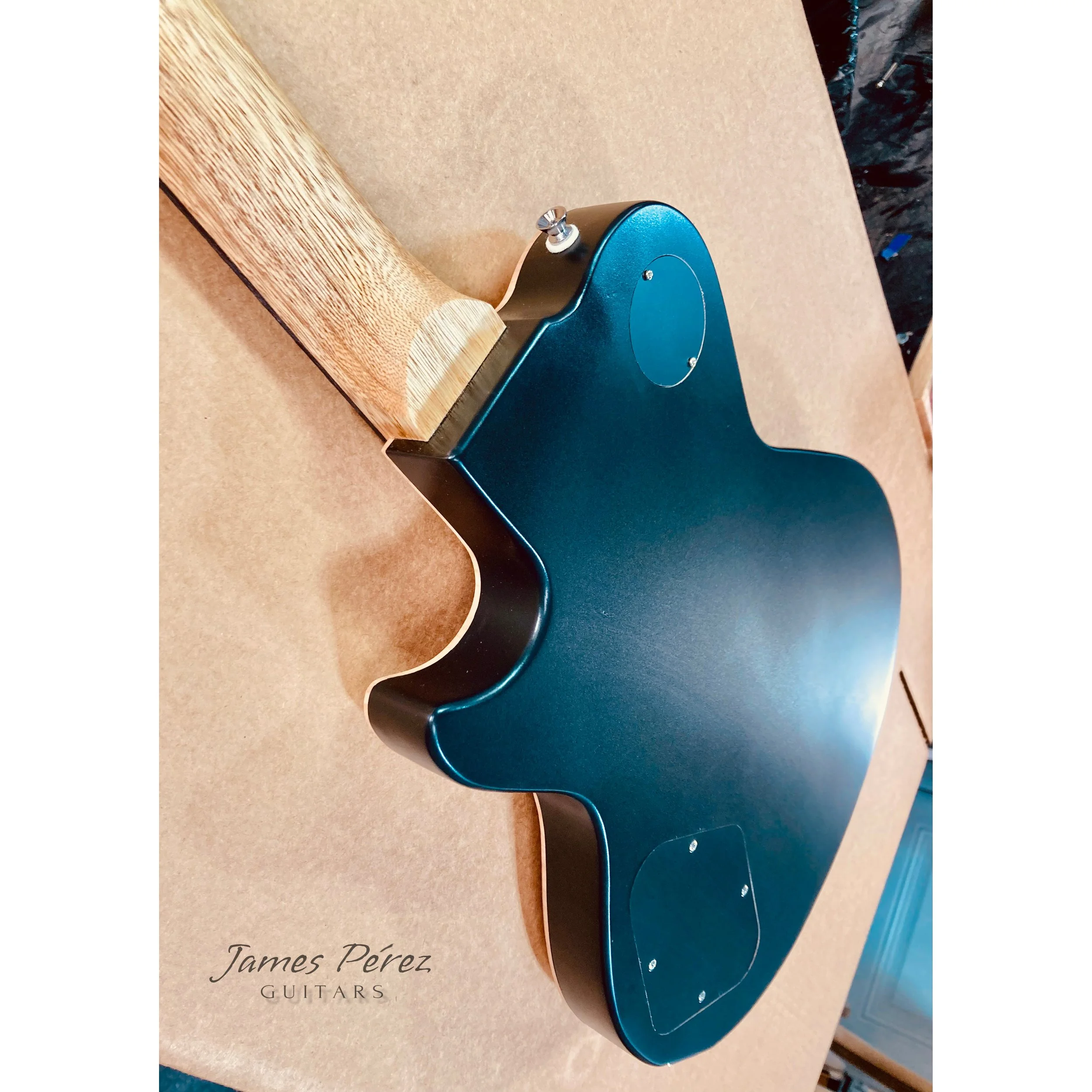 Suntan Flame - Atlas SC - James Perez Guitars - IMG_4766.jpg