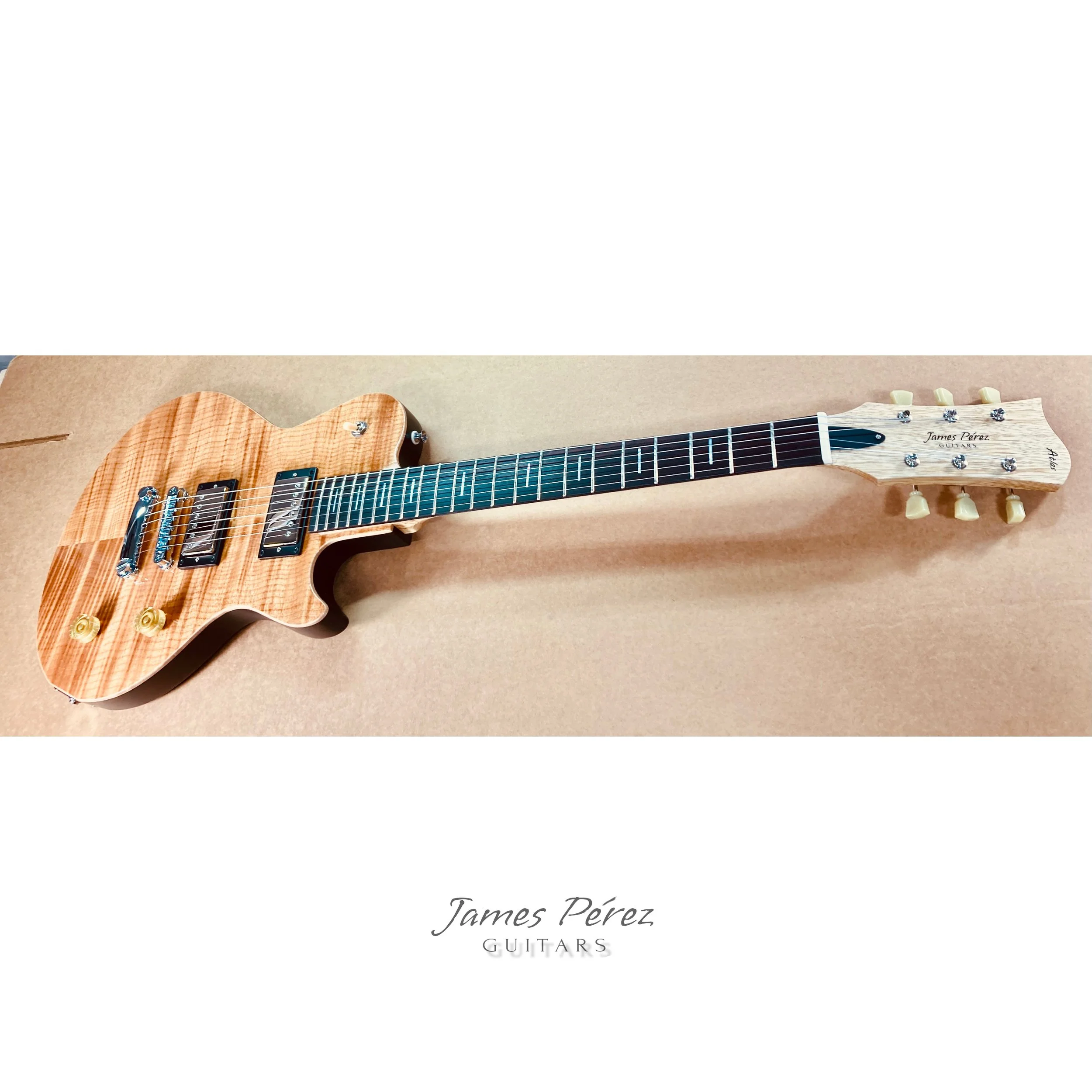 Suntan Flame - Atlas SC - James Perez Guitars - IMG_4758.jpg