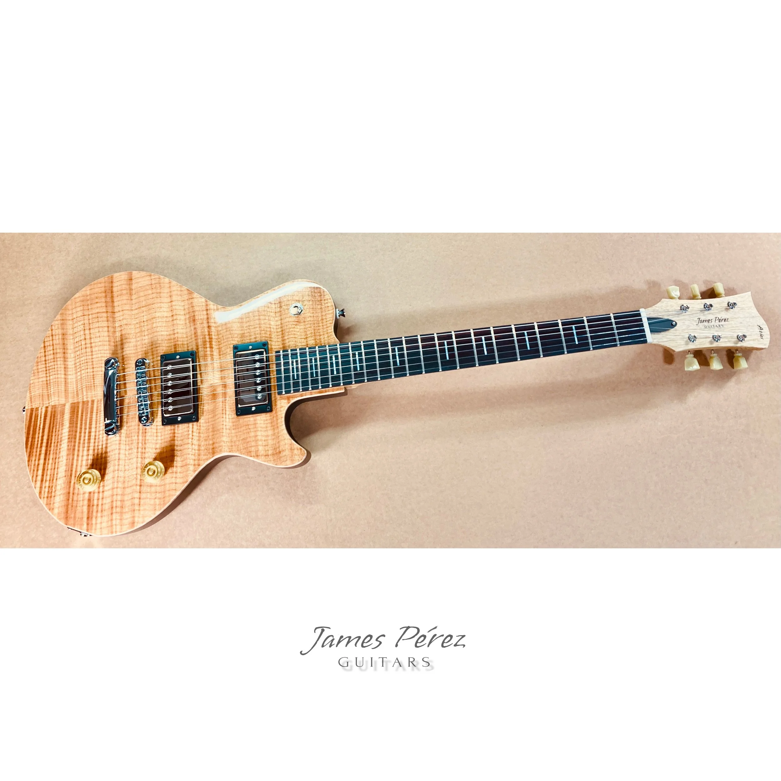 Suntan Flame - Atlas SC - James Perez Guitars - IMG_4757.jpg