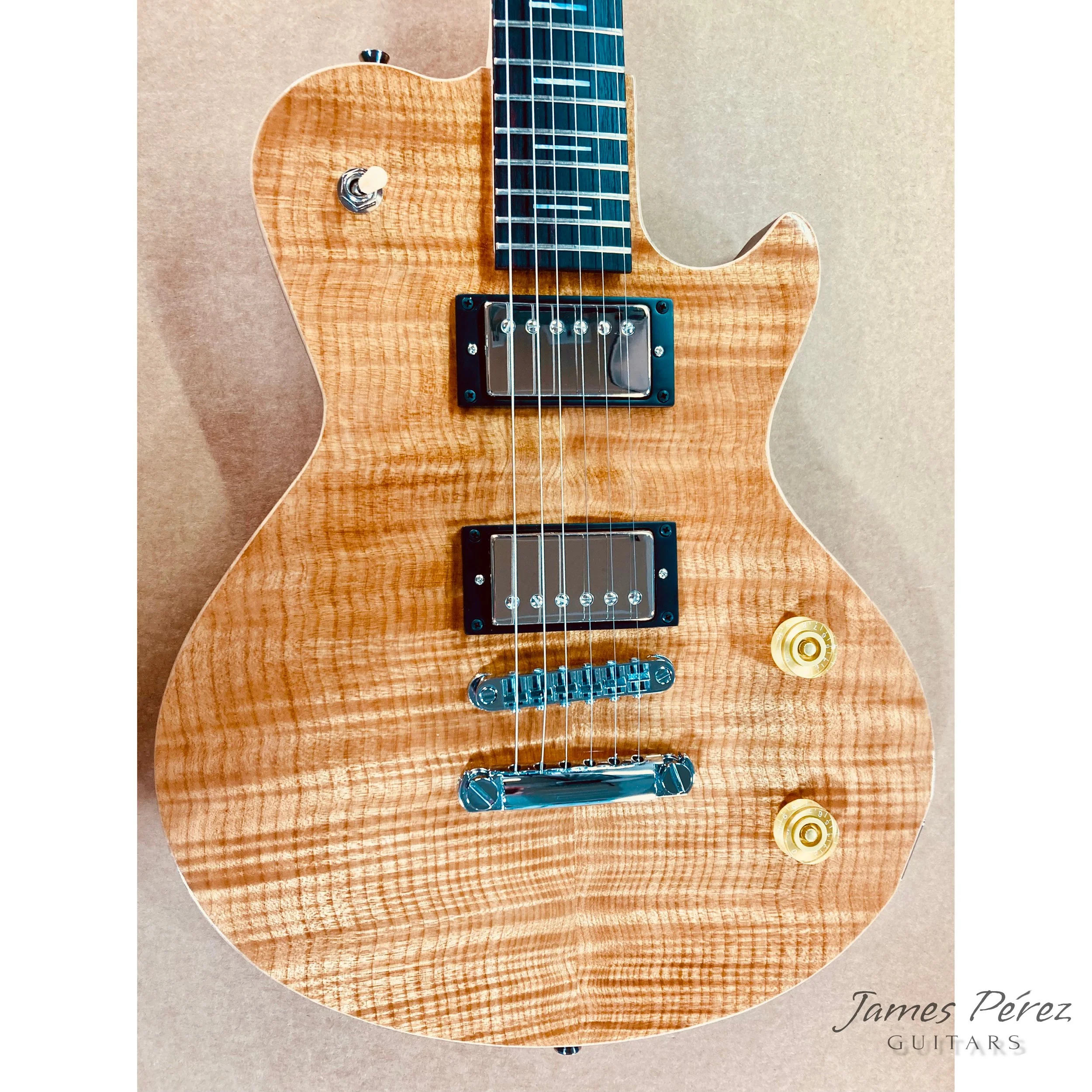 Suntan Flame - Atlas SC - James Perez Guitars - IMG_4767.jpg