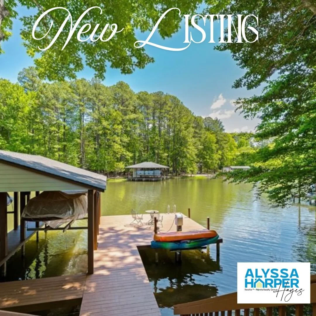 15 Mable Court in Bracey, VA, offers a cozy and inviting lake house ambiance. Nestled along the shorelines of the popular, Poplar Creek, this well-maintained home features a brand new roof and a backyard that&rsquo;s ideal for entertaining, whether o