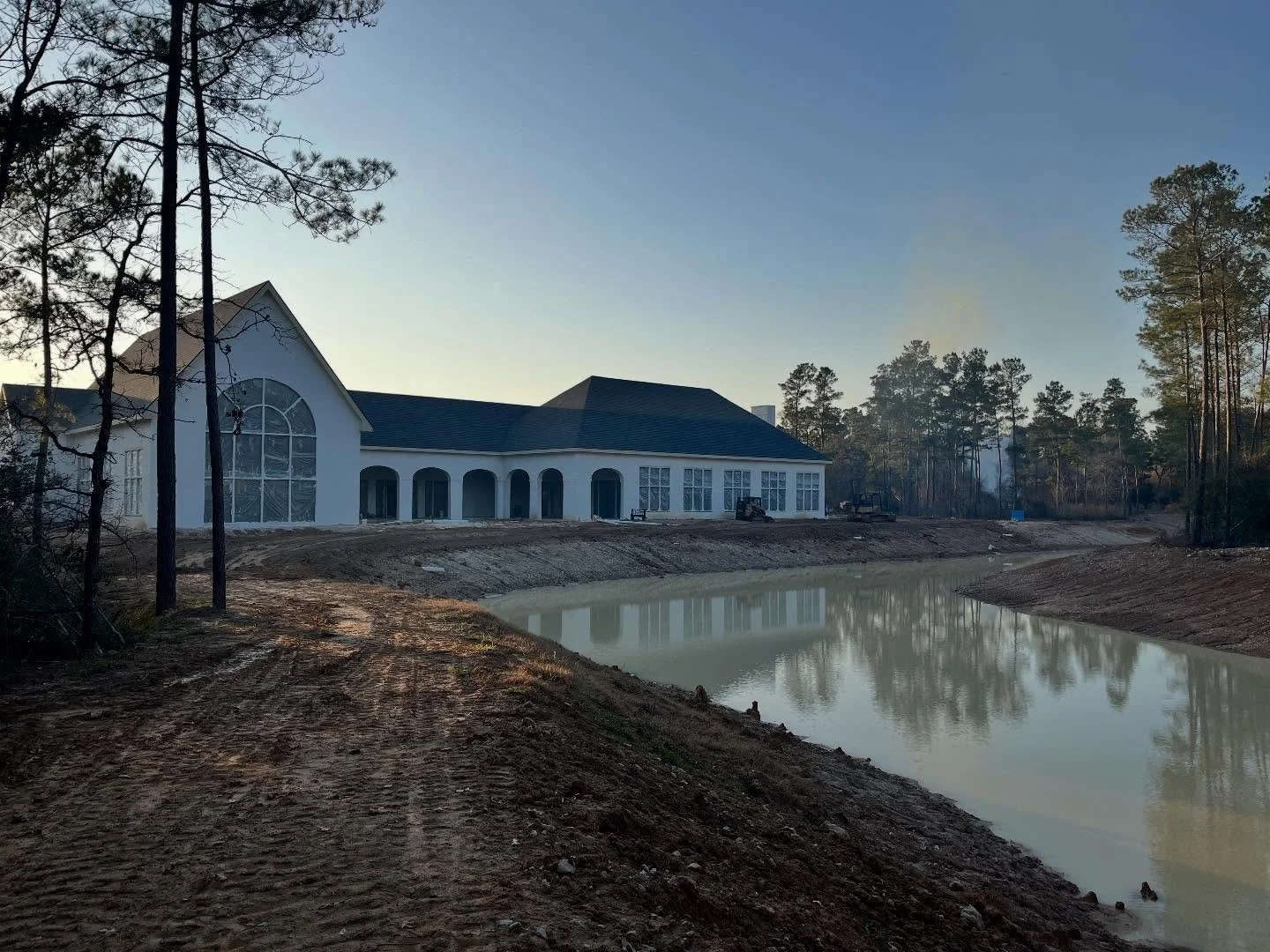 Golden hour meets cocktail hour ✨