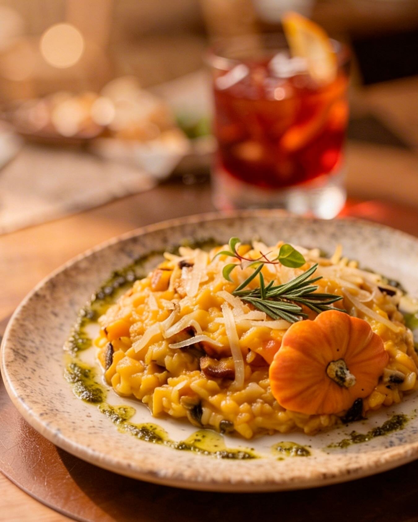 Texturas, sabor e o conforto que s&oacute; o Pl&aacute;tano proporciona 🍁
Uma combina&ccedil;&atilde;o que aquece a alma e o paladar!