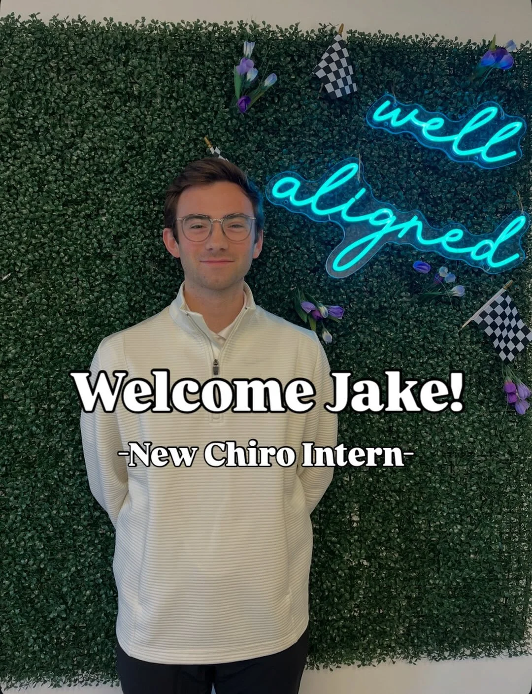 We&rsquo;re so excited to have Jake intern with us at @rangelinechiropractic! 
⠀⠀⠀⠀⠀⠀⠀⠀⠀
🎓 He graduated from Ball State with a major in Exercise Science and a minor in Coaching
⠀⠀⠀⠀⠀⠀⠀⠀⠀
📚 He has spent the last 2.5 years pursuing chiropractic in St