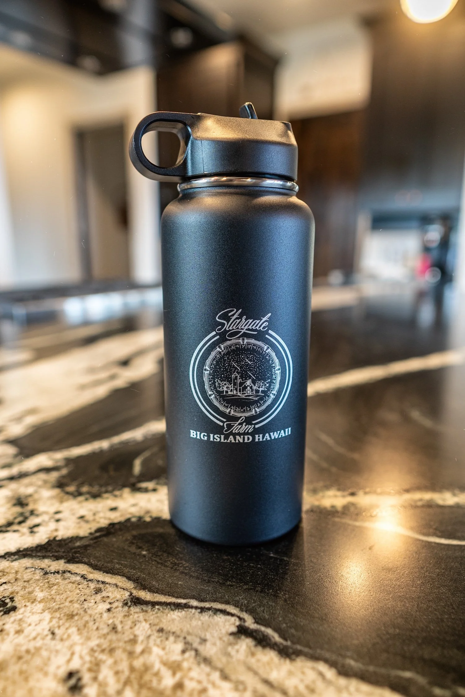Stargate Farm Insulated Water Bottle (32oz)
