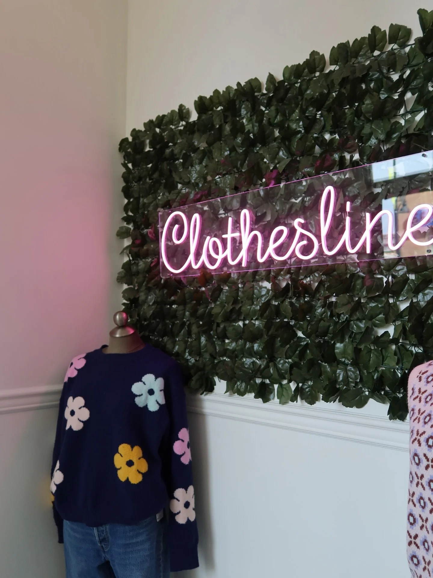 A new season is loading&hellip; 🌸
Spring styles are starting to make their way in! Find your new fav staple pieces Monday-Saturday, 10-5!

&bull;
&bull;
&bull;
&bull;
&bull;
&bull;
&bull;
&bull;
&bull;
&bull;
&bull;
Clothesline Consignment does not 