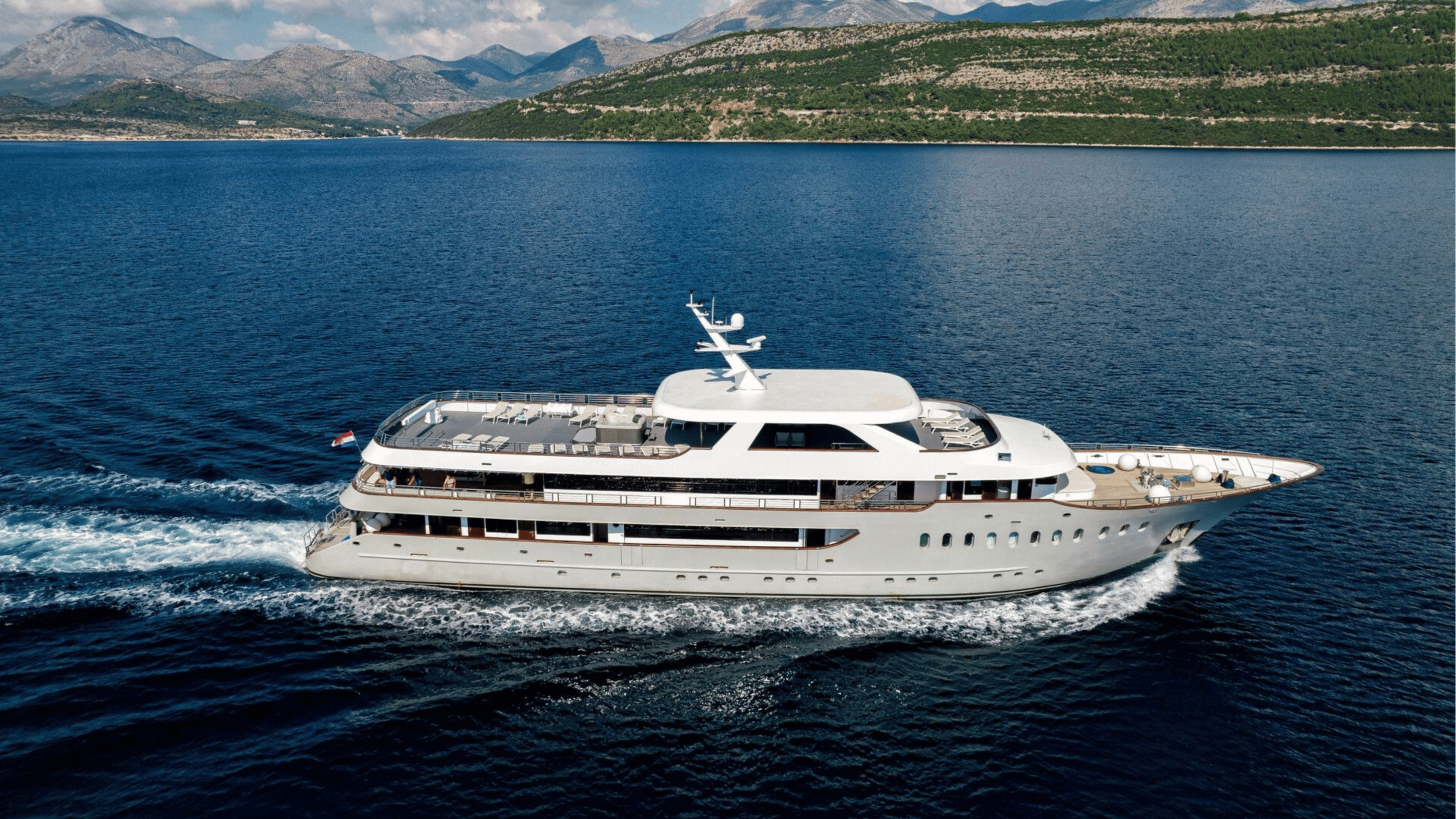 FOTOS MINI CRUISER 46 - 4.png