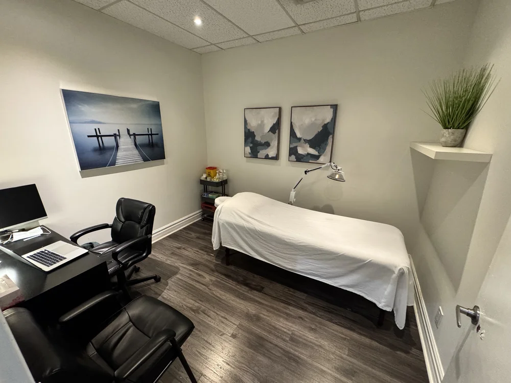 Treatment room at Momentum Therapy in Aurora