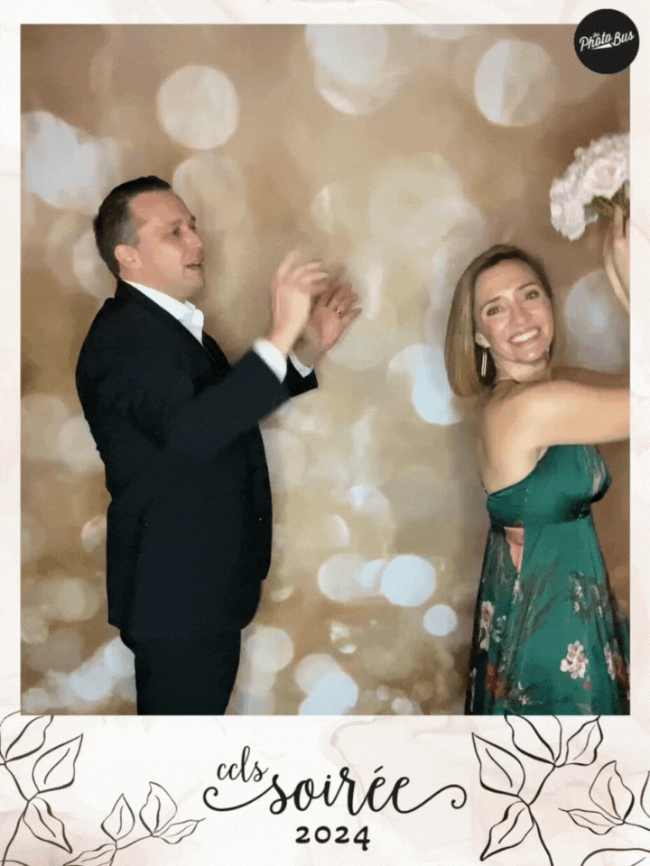 Boomerang photo booth with custom Overlay CCLS.gif