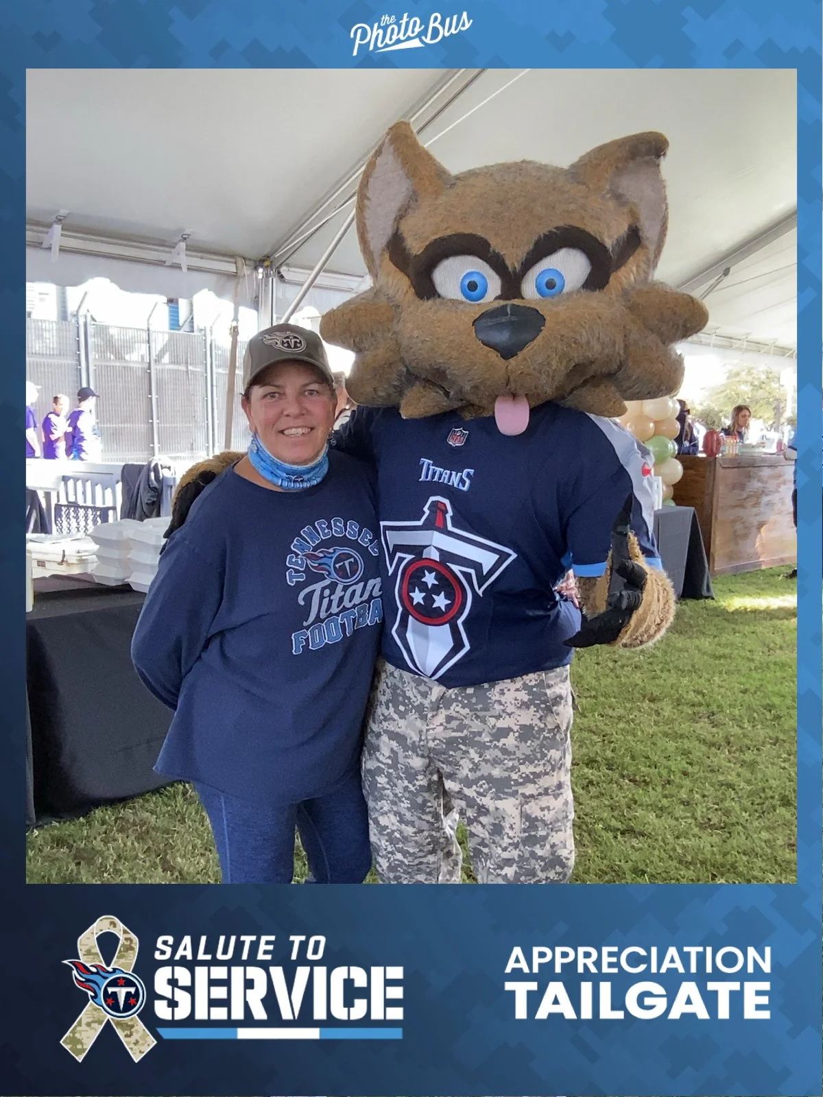 single photo roamer photo booth salute to service 2.jpg
