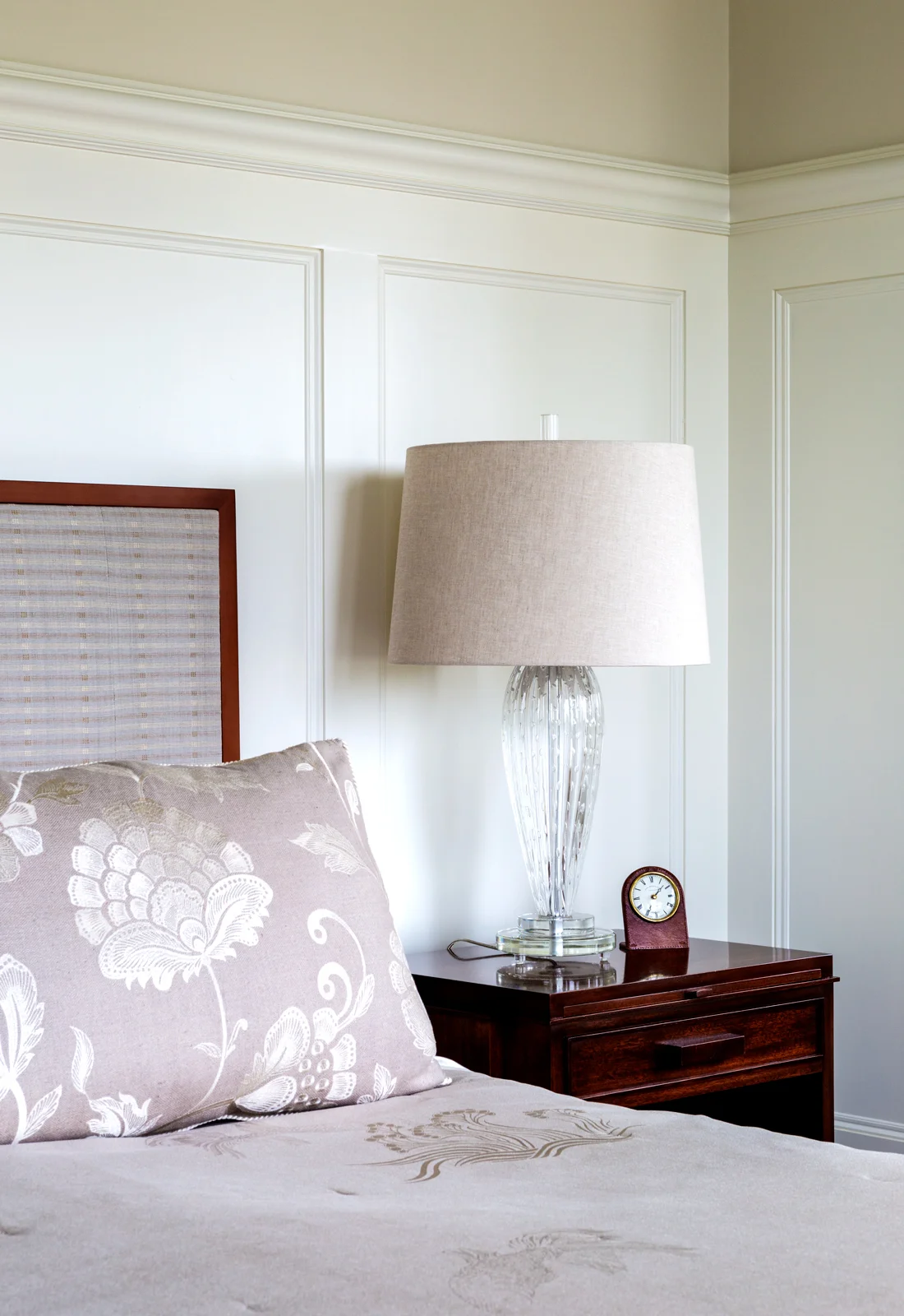 Studio-C-Greek-Revival-Bedroom-4.jpg
