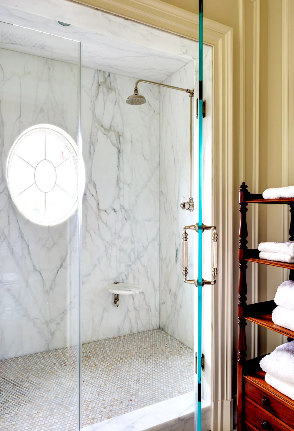 Studio-C-Greek-Revival-Bath-3.jpg