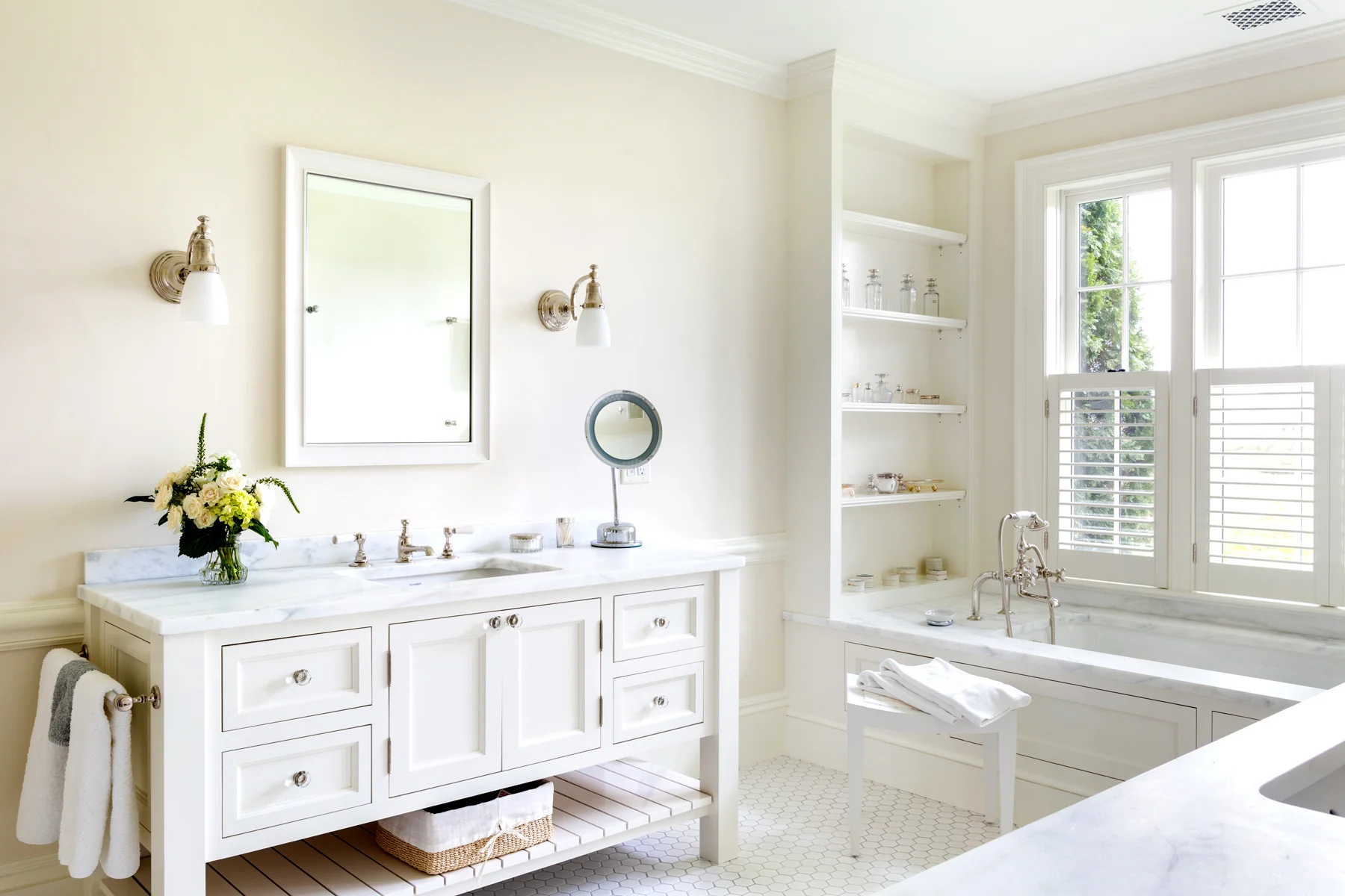 Studio-C-Greek-Revival-Bath-2.jpg