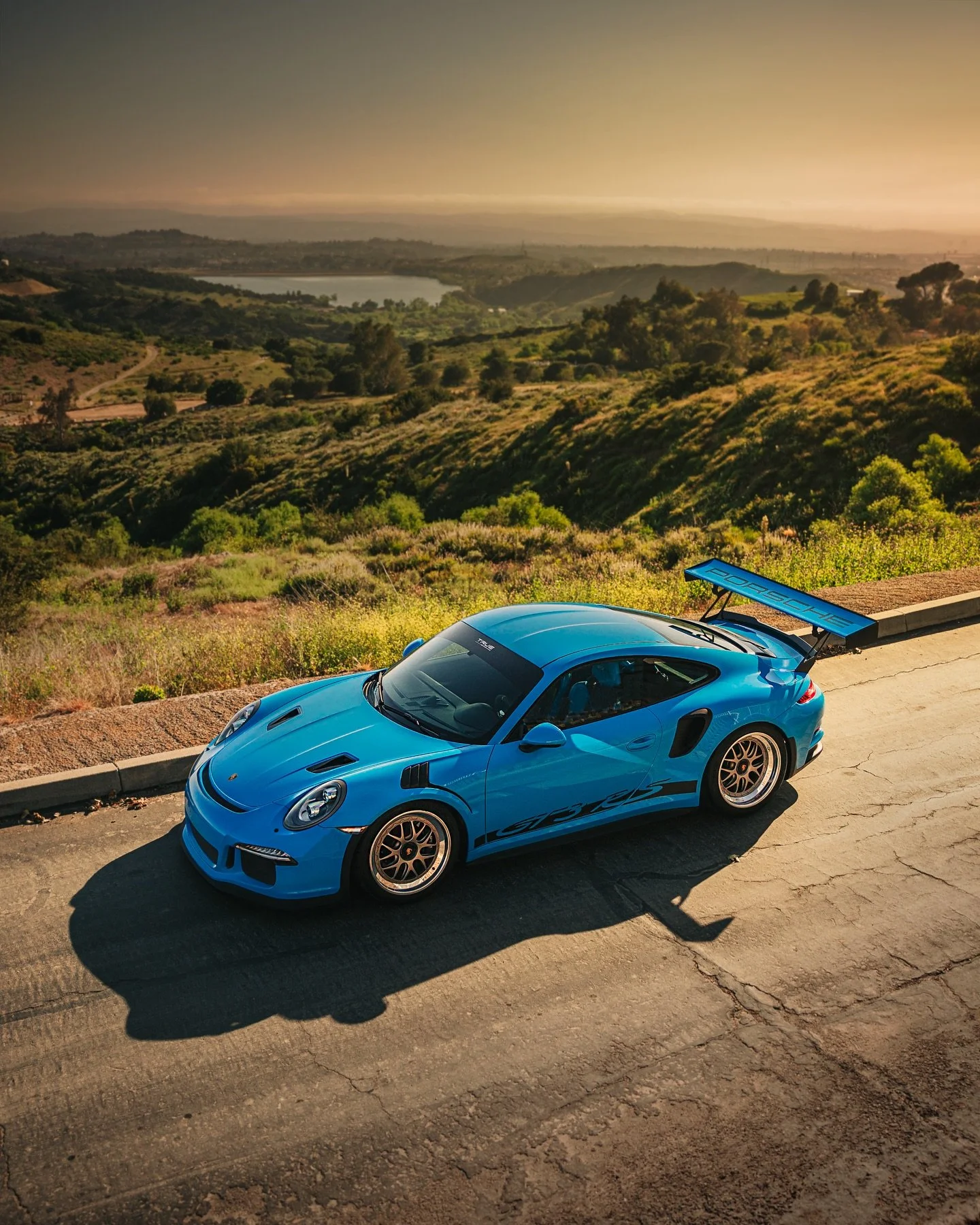 Yesterdays story thread was something