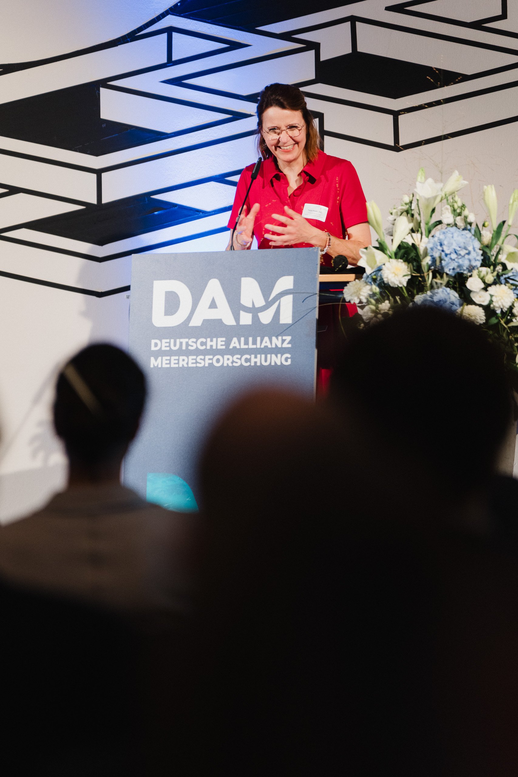 DAM017.jpg