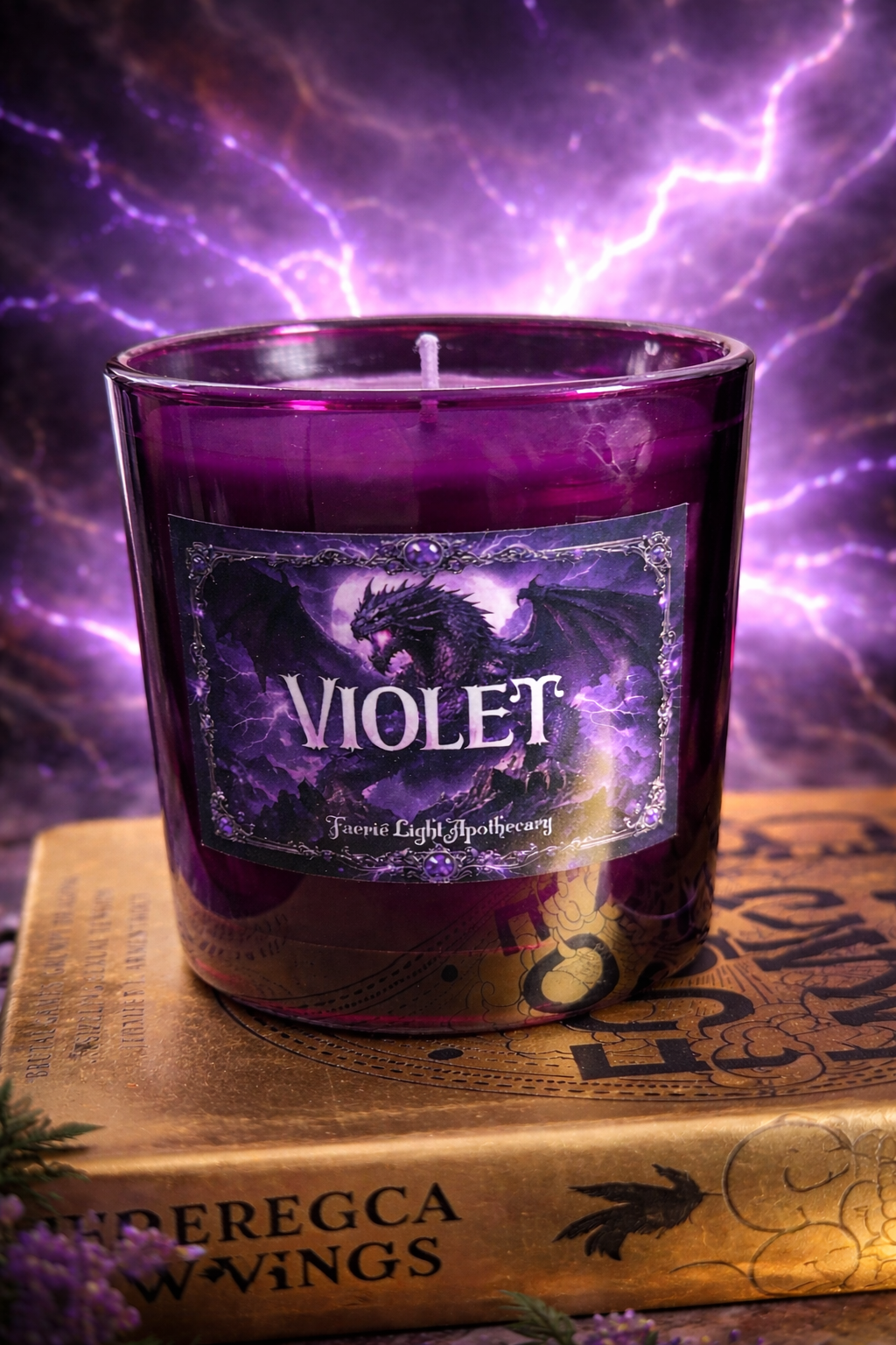 Violet 14 oz Candle