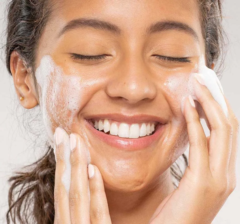 C-the-Future-Foaming-Cleanser-4.jpg