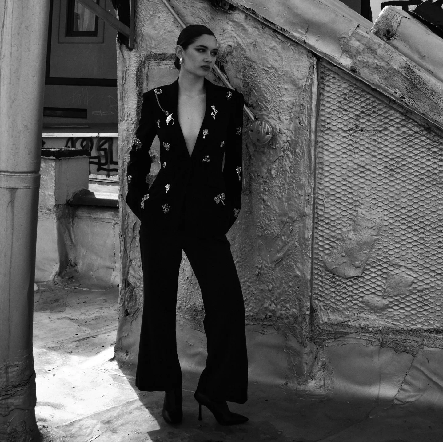 Every woman needs a good suit&hellip; 👔✨

📸- me 

#helmutnewton #fashion #photography #nyc #purrrr