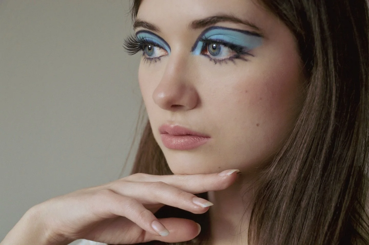 🌼🪩✨

📸-me 

#60s #twiggy #makeup #model #photography