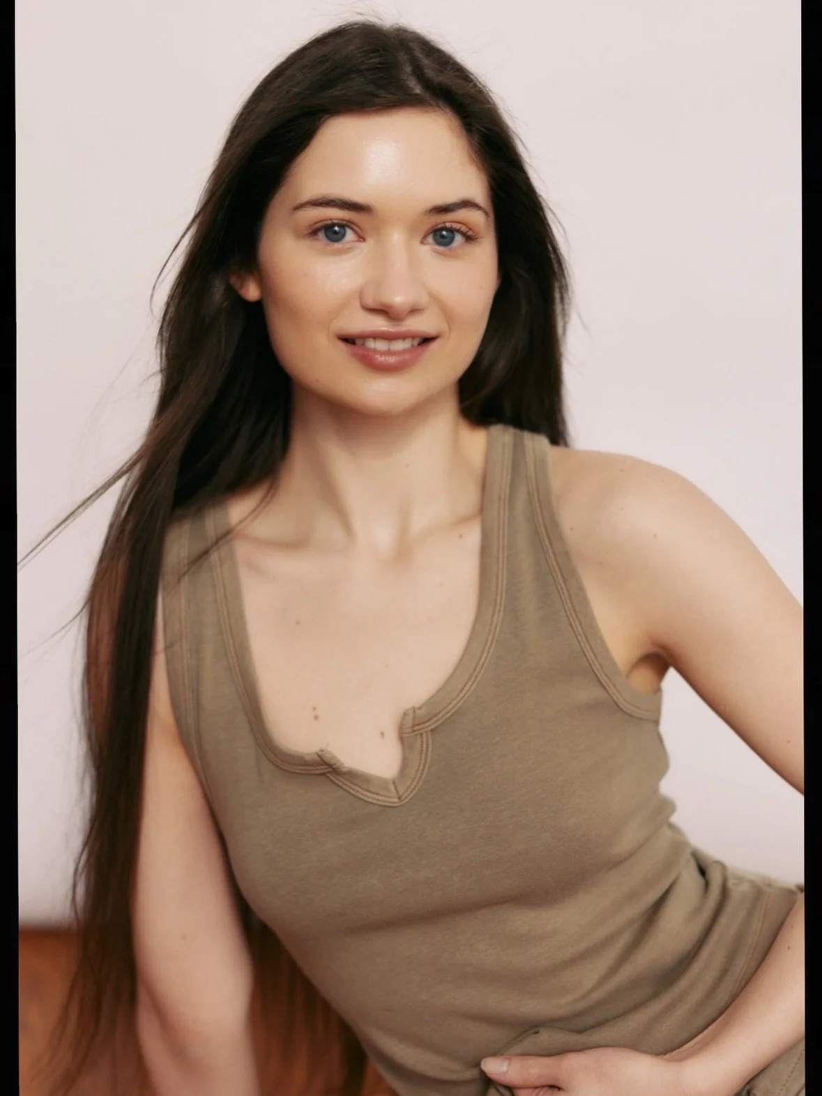 👟- night 

📸- @mikerookephoto 
@nymmg 

#unretouched #model #nyc #photography #meow